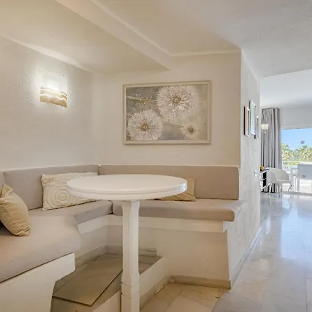 Fanabe Tenerife * אדחה